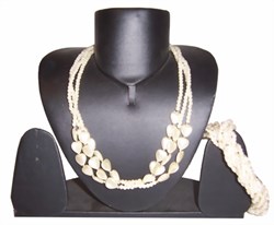 Bild von Perlenkette mit Herzchen Armband Schmuckset
